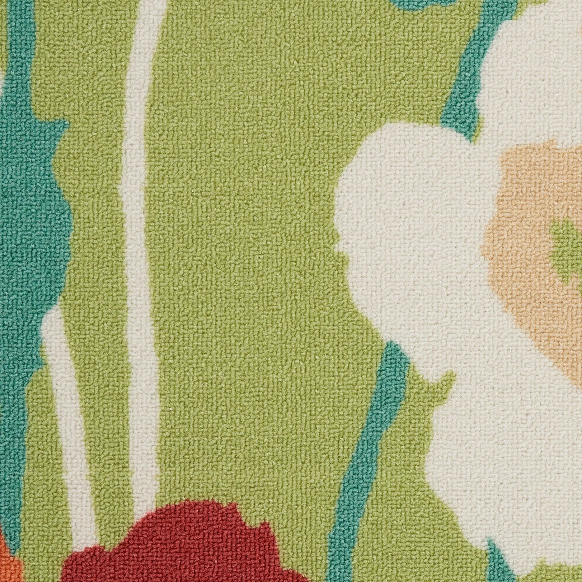 Waverly Sun N' Shade Floral Transitional Indoor/Outdoor Area Rug