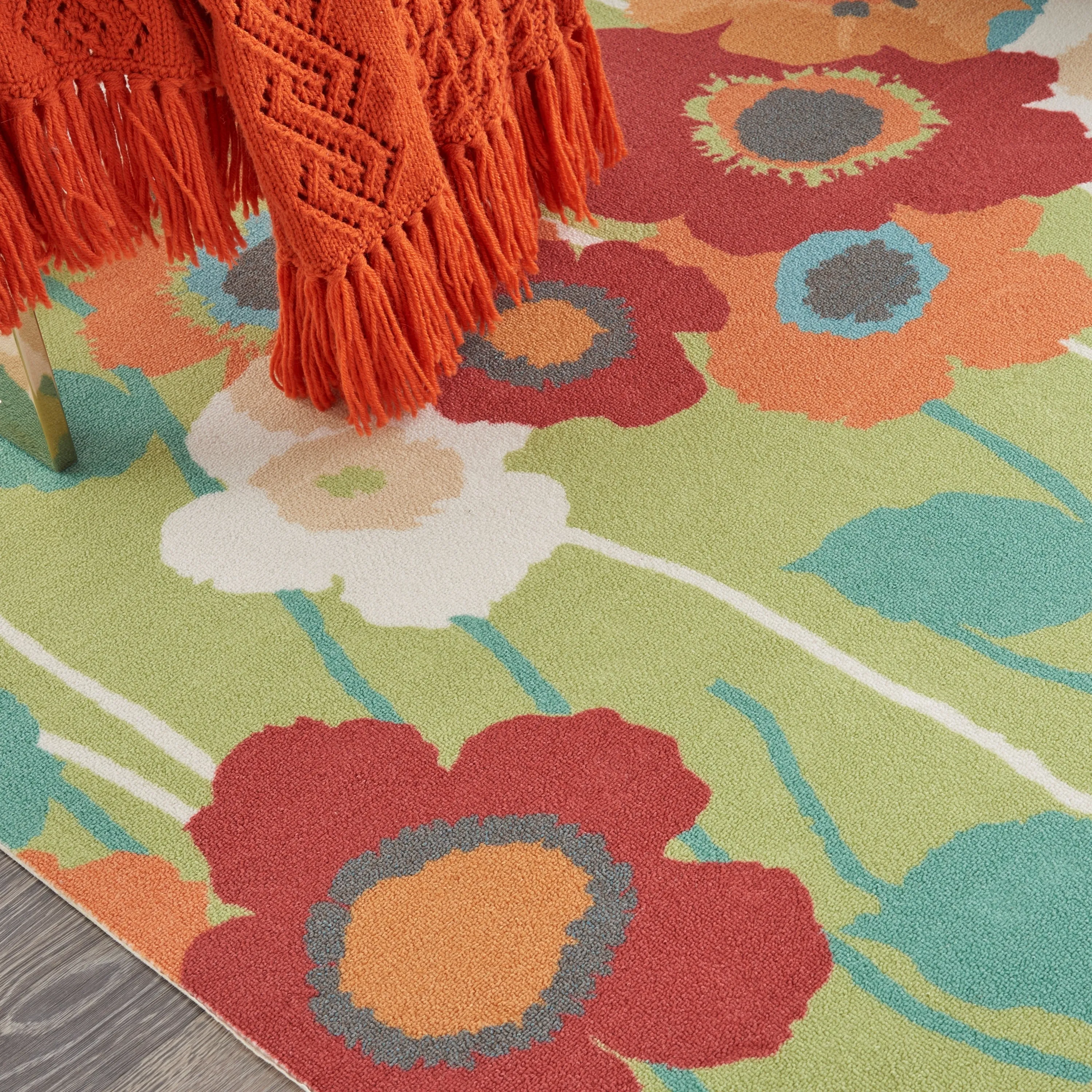 Waverly Sun N' Shade Floral Transitional Indoor/Outdoor Area Rug