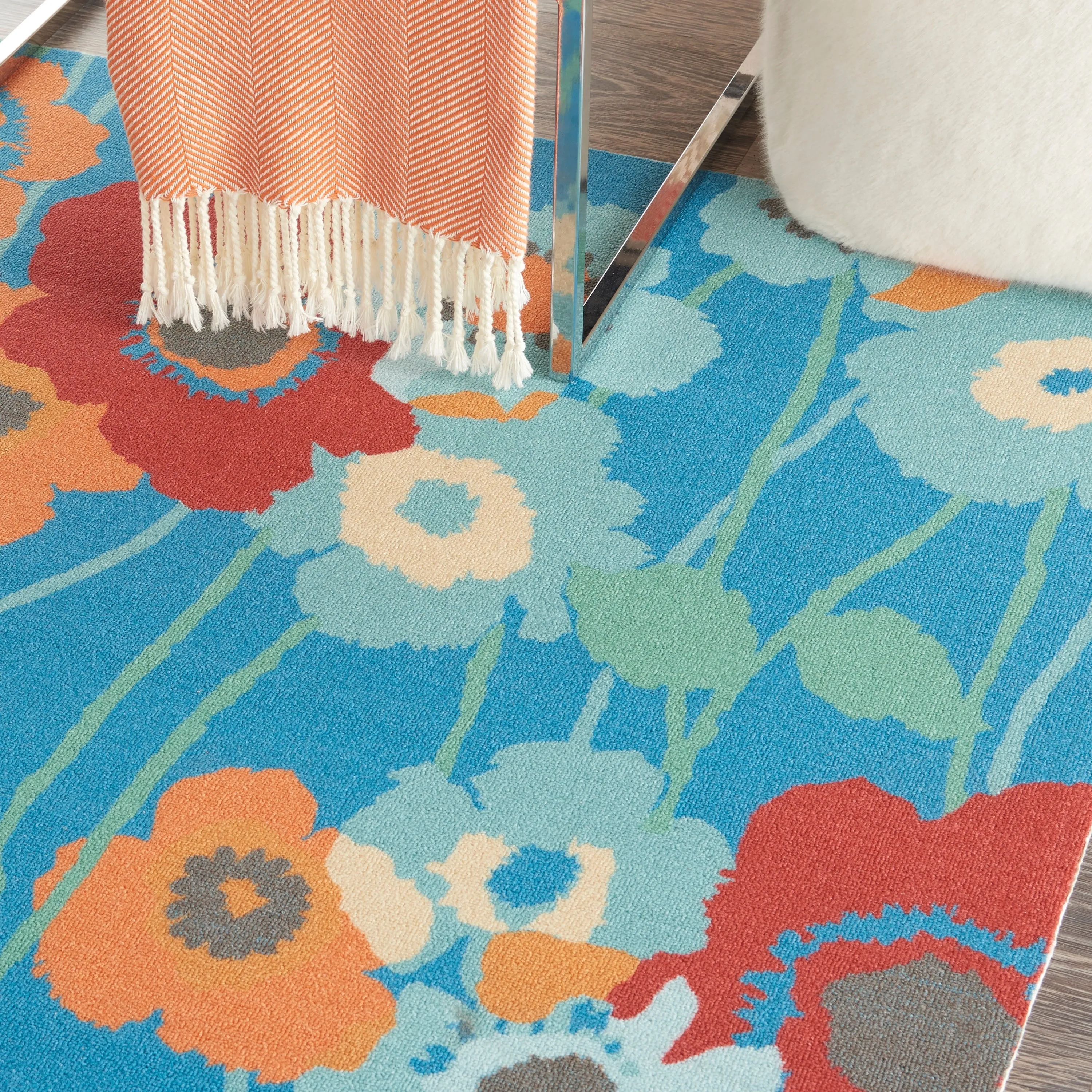 Waverly Sun N' Shade Floral Transitional Indoor/Outdoor Area Rug
