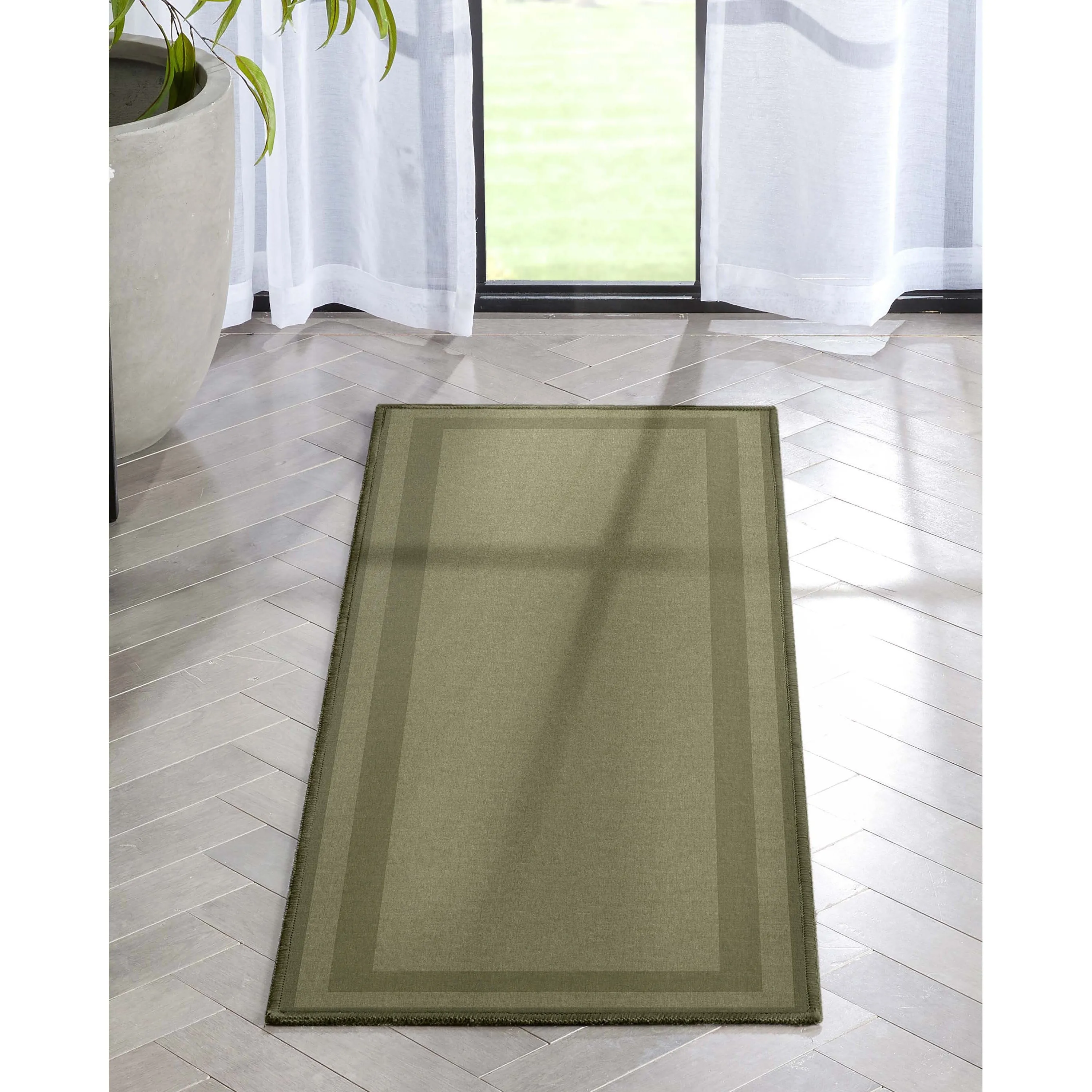 Well Woven Plain Border Flat-Weave Area Rug