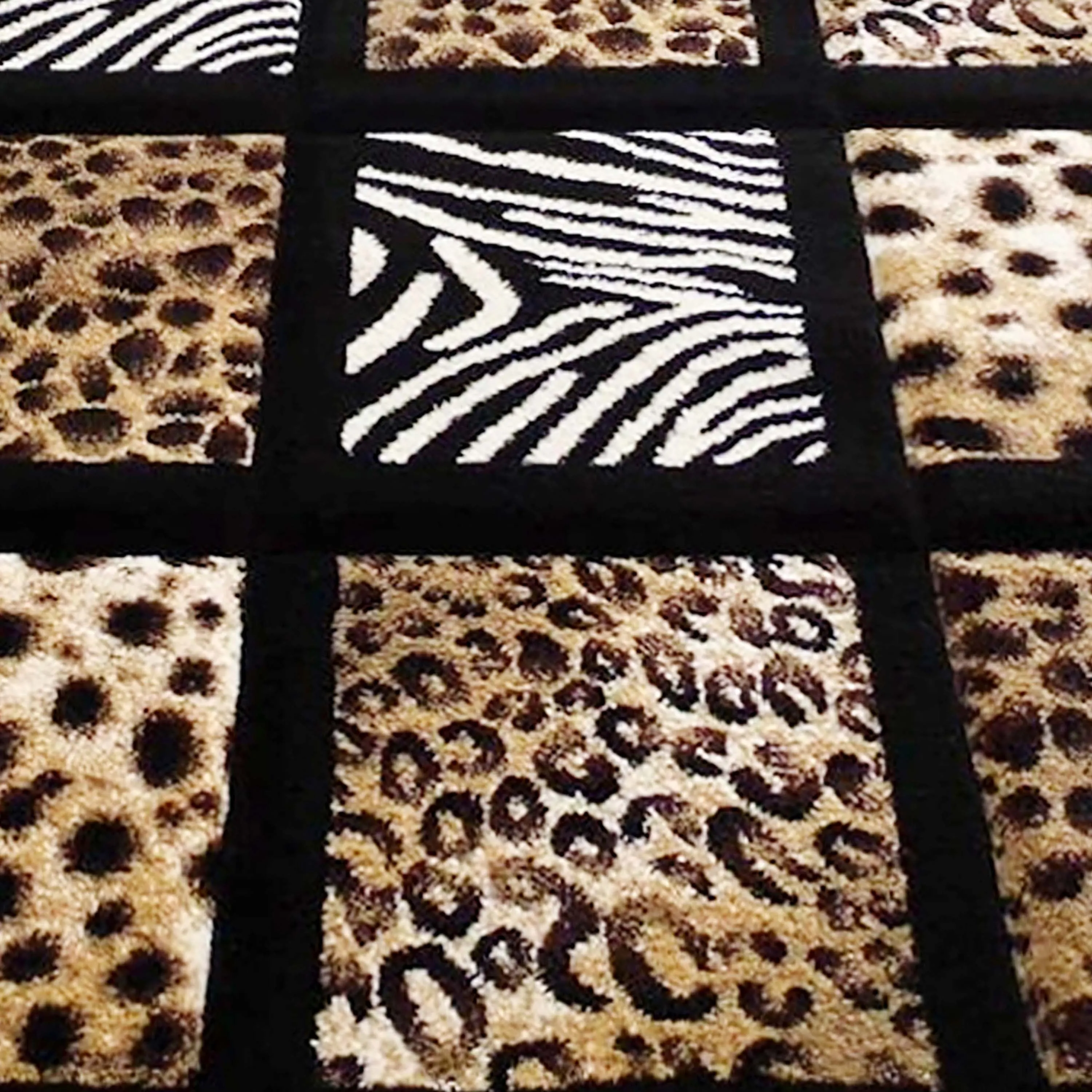 Wildlife Animal Print Area Rug with Raised Squares