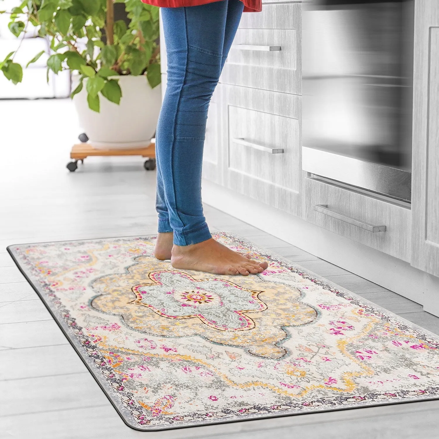World Rug Gallery Distressed Bohemian Vintage Anti-fatigue Standing Mat