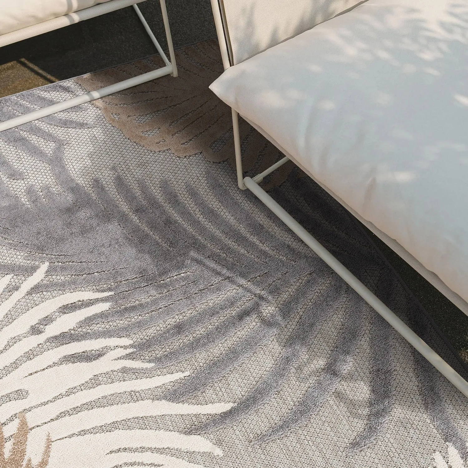 World Rug Gallery Tropical Floral Indoor/Outdoor Area Rug