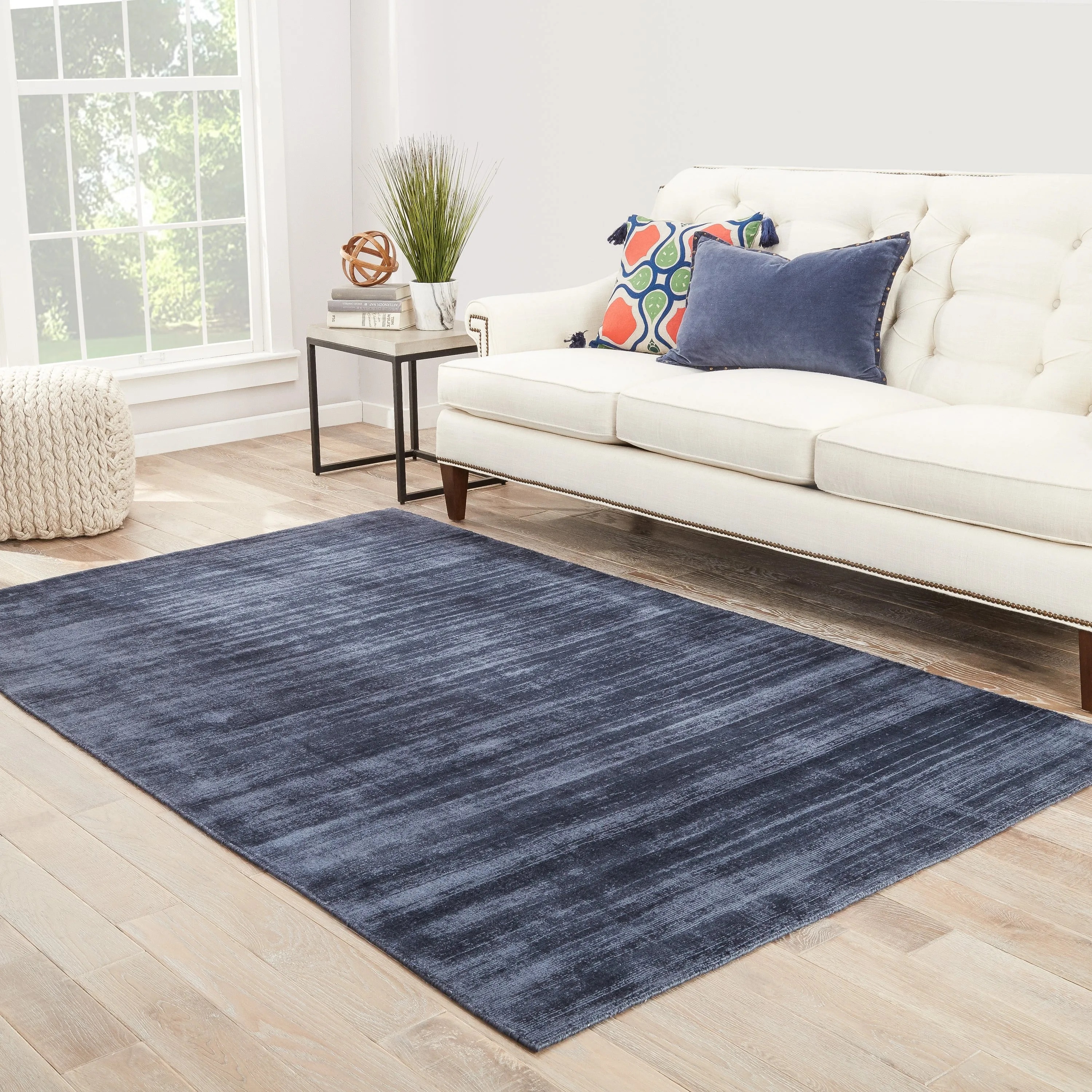 Yasmin Handmade Solid Area Rug