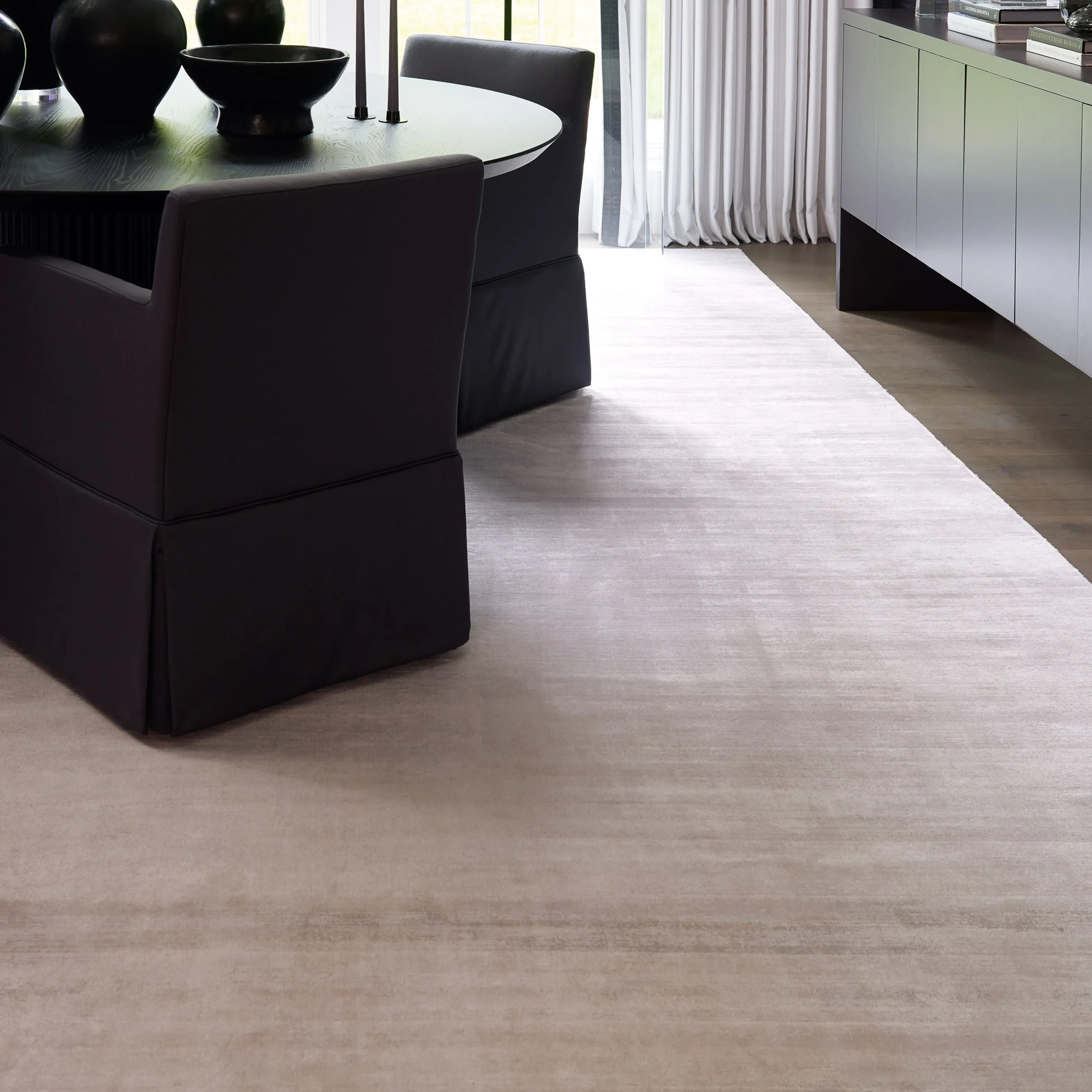 Yasmin Handmade Solid Area Rug